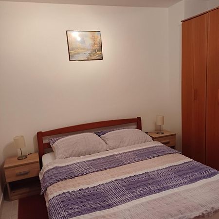 Apartman Koren Malinska Luaran gambar