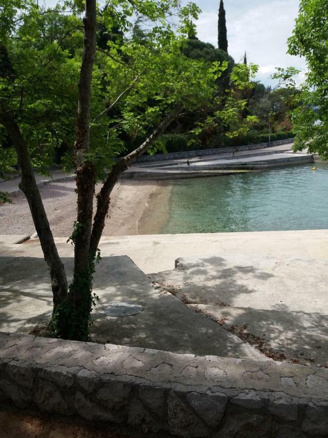 Apartman Koren Malinska Luaran gambar