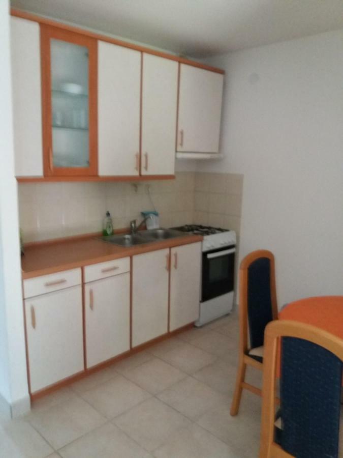 Apartman Koren Malinska Luaran gambar
